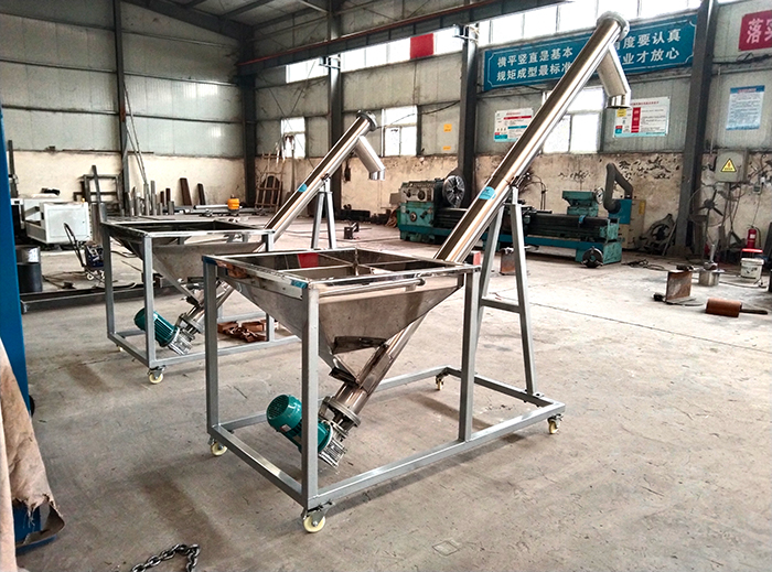 絞龍绿巨人黄色免费网站是什麽樣的輸送機？